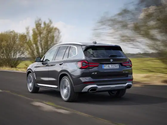 Opony do BMW X3 xDrive: Jaki rozmiar i model wybrać?